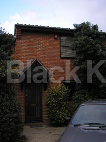 			NEW INSTRUCTION!, 2 Bedroom, 1 bath, 1 reception Mews House			 Ploughman Close, CAMDEN